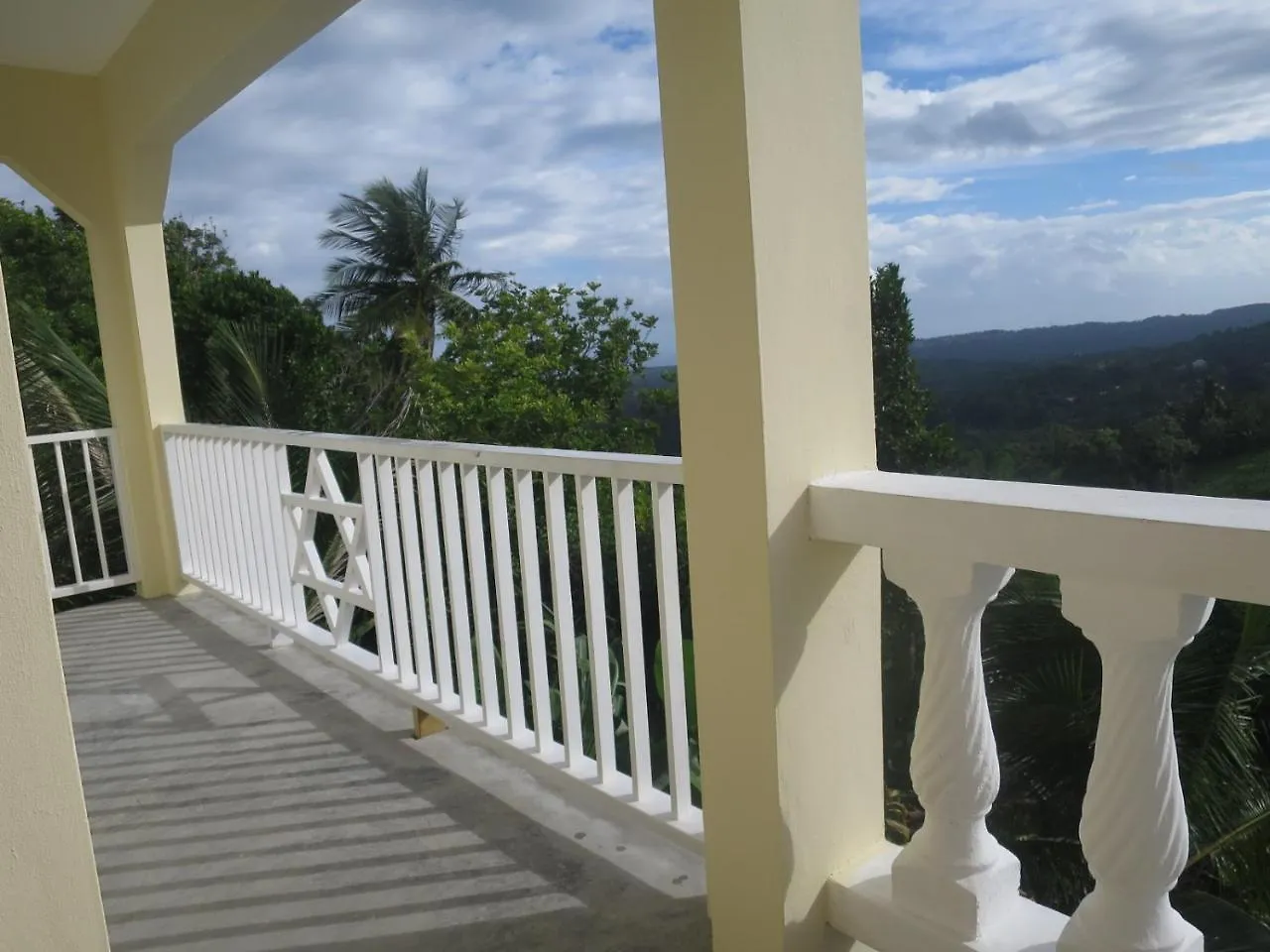 The Lion House Jamaica Villa Clifton Falls 0*,  Jamaica